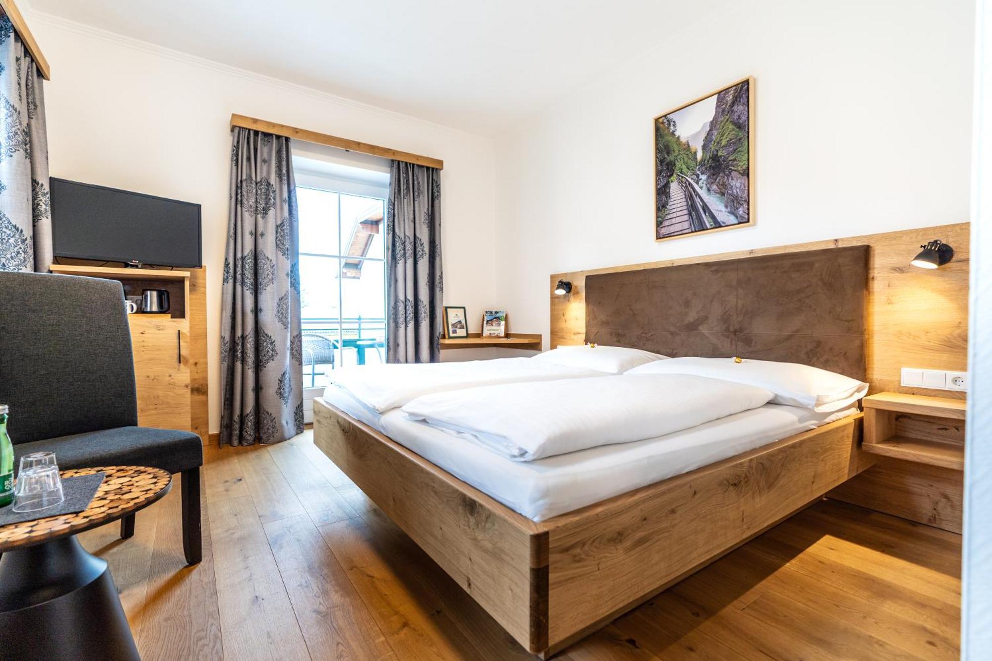 Hotel-Garni Schernthaner Sankt Gilgen Bagian luar foto