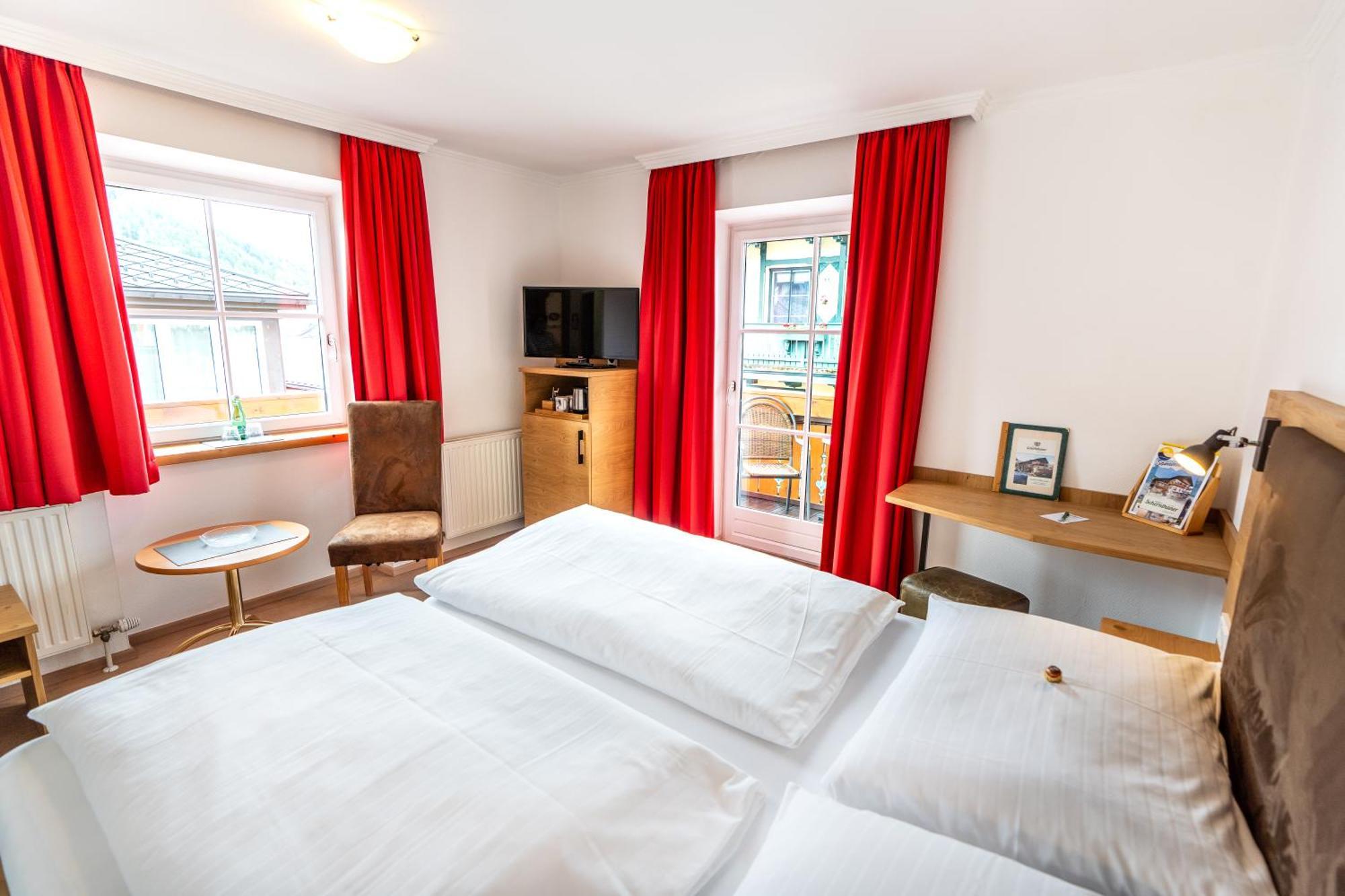 Hotel-Garni Schernthaner Sankt Gilgen Bagian luar foto