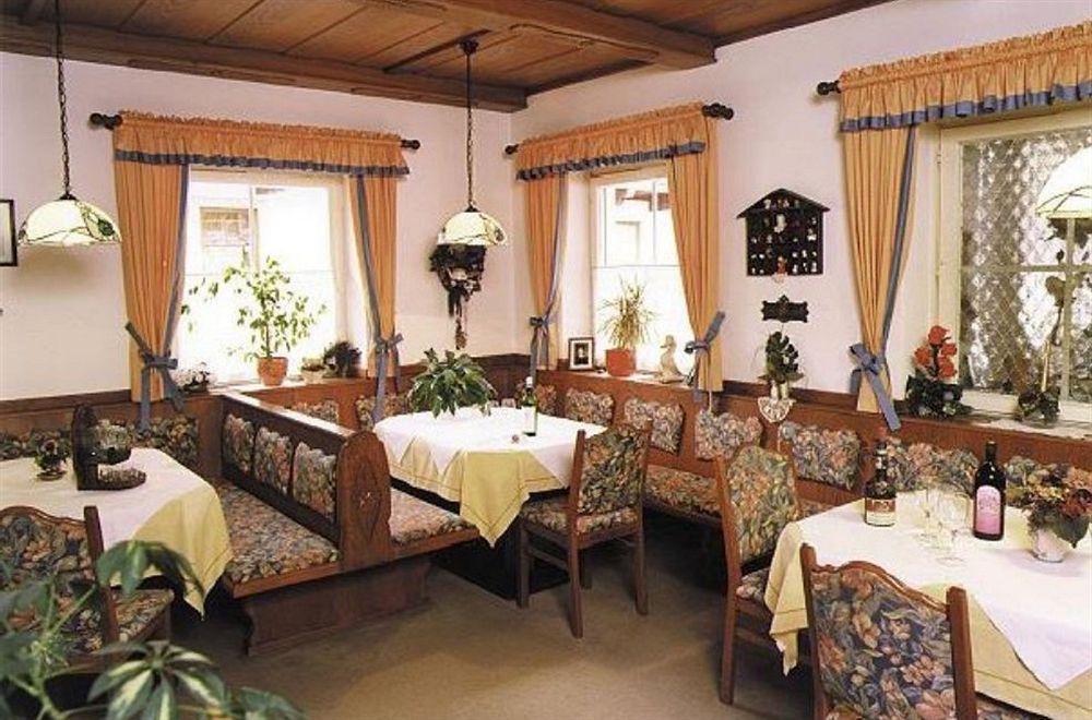 Hotel-Garni Schernthaner Sankt Gilgen Bagian luar foto