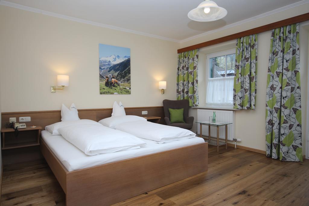 Hotel-Garni Schernthaner Sankt Gilgen Bagian luar foto
