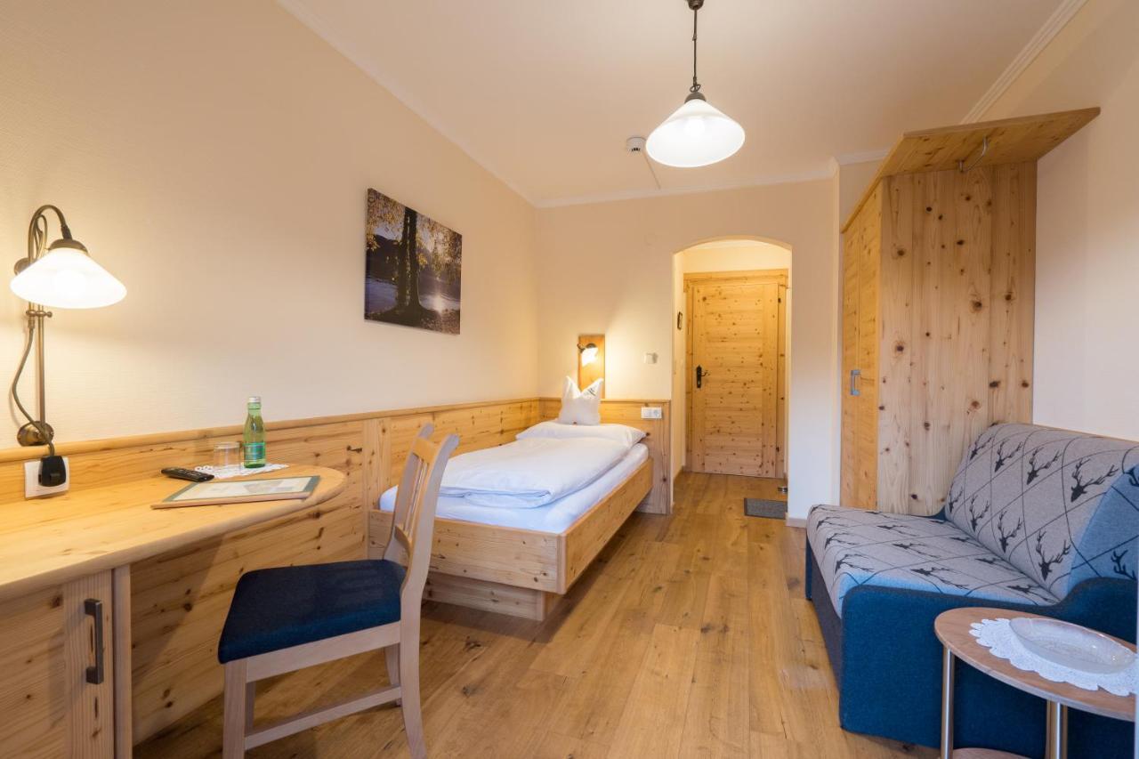 Hotel-Garni Schernthaner Sankt Gilgen Bagian luar foto