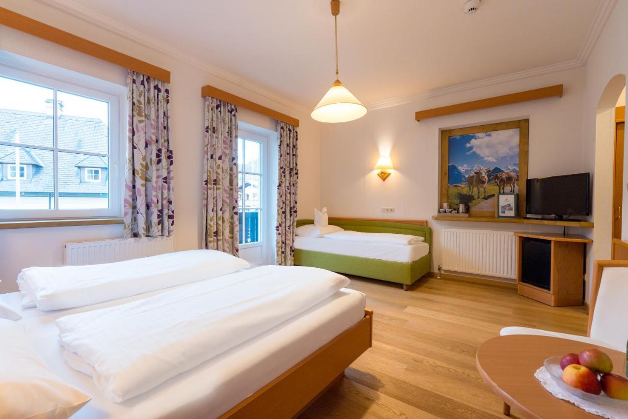 Hotel-Garni Schernthaner Sankt Gilgen Bagian luar foto